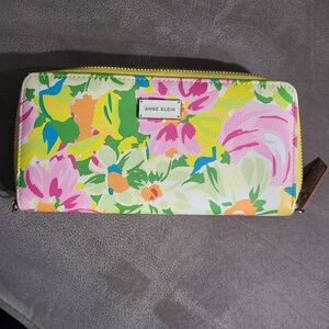 Anne Klein‎ Zip Around Wallet Bright Floral Accordian